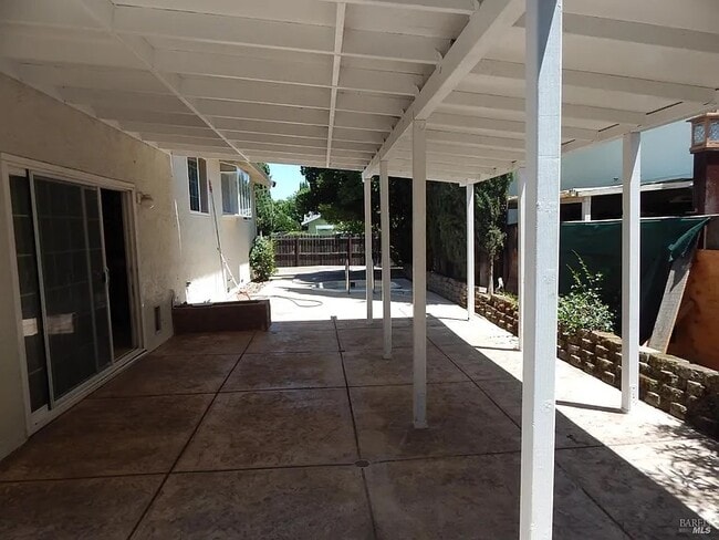 Building Photo - 400 Seville Pl