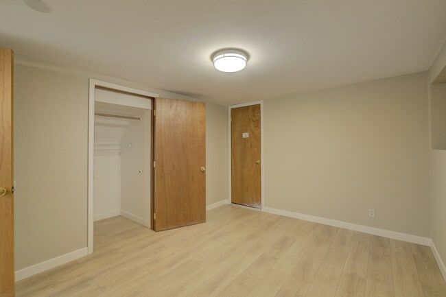 Building Photo - 5232 Brooklyn Ave NE