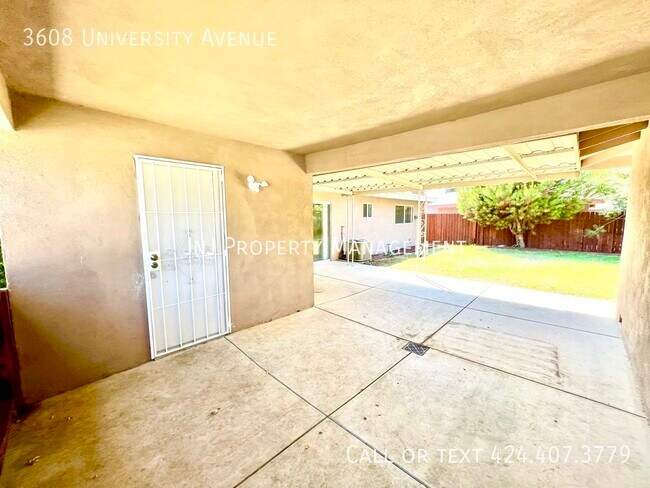 Building Photo - 3608 University Ave