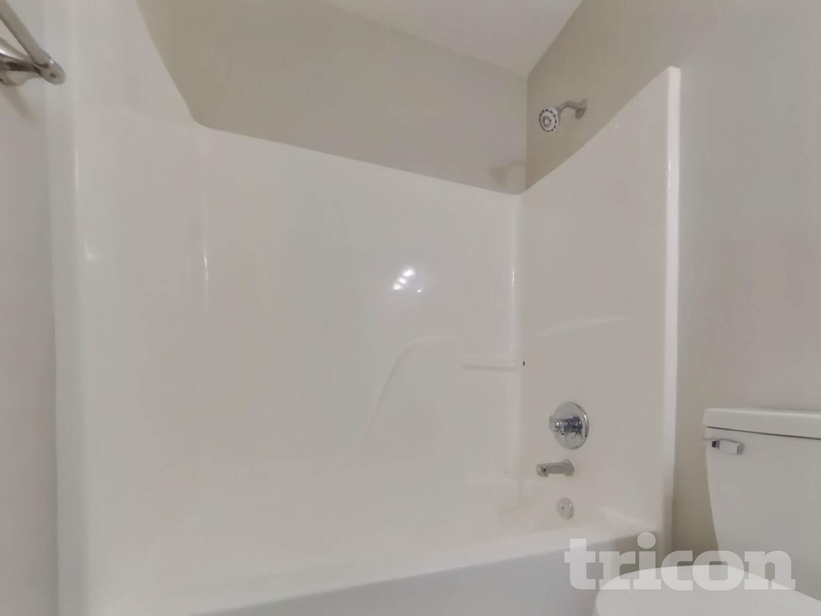 Building Photo - 6050 E Solitude Ct