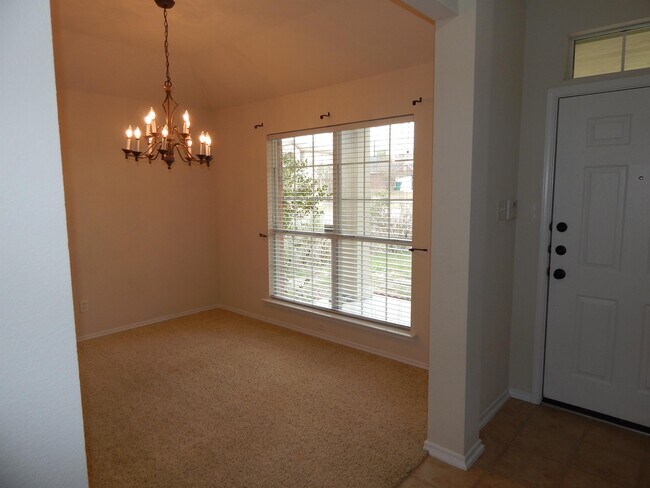 Building Photo - 2041 Rain Dance Loop