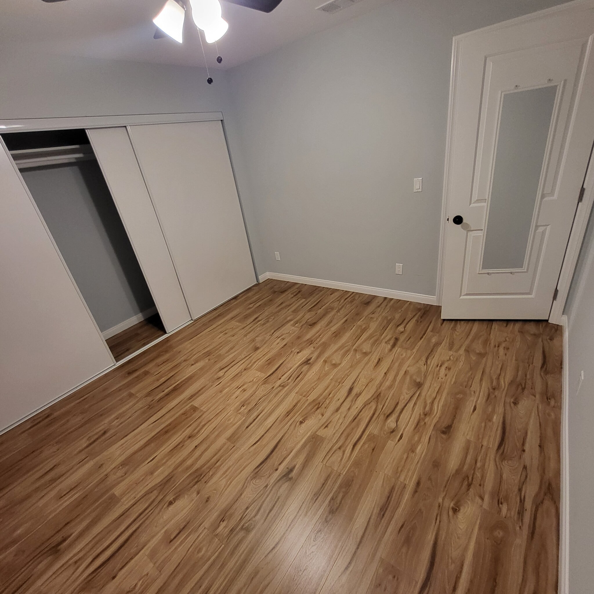 Bedroom - 10829 Woodbine St