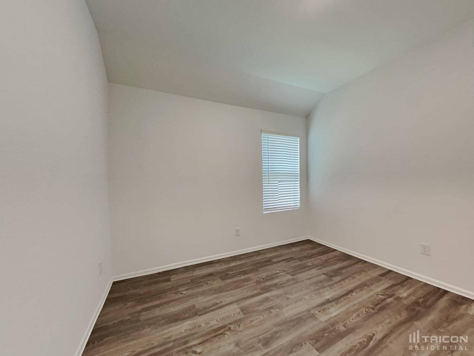 Building Photo - 210 Pine cavern dr