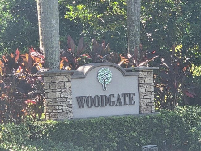 Building Photo - 15798 Woodgate Ct