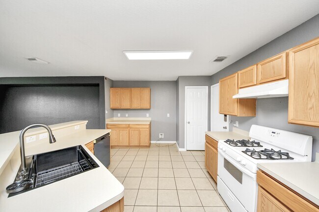 Building Photo - 3314 Fountain Hills Dr
