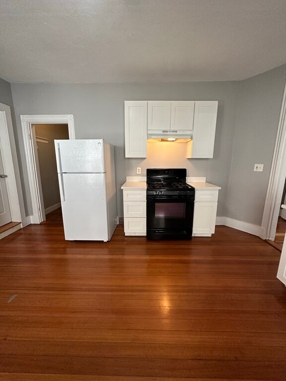 Building Photo - 11 Sunset St