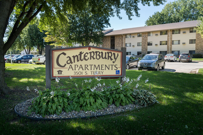 Building Photo - Canterbury Apartments