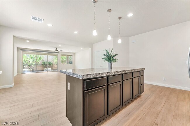 Building Photo - 9729 Ponderosa Skye Ct
