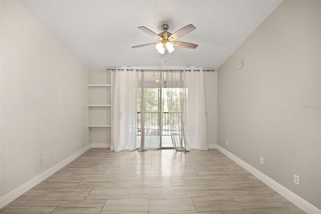 Building Photo - 7511 Seurat St