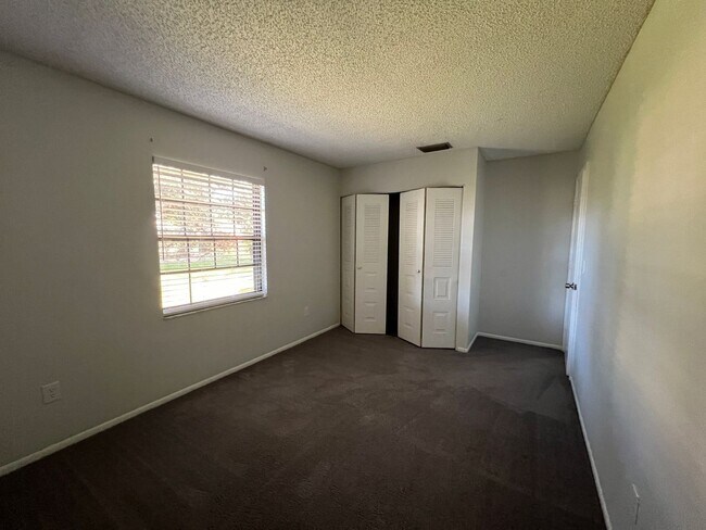 Building Photo - Sebastian Single Family home