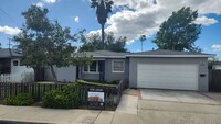 Building Photo - Upgraded Old Town Orange Home Next to Chap...