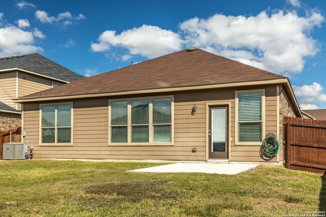Building Photo - 682 Pond Springs