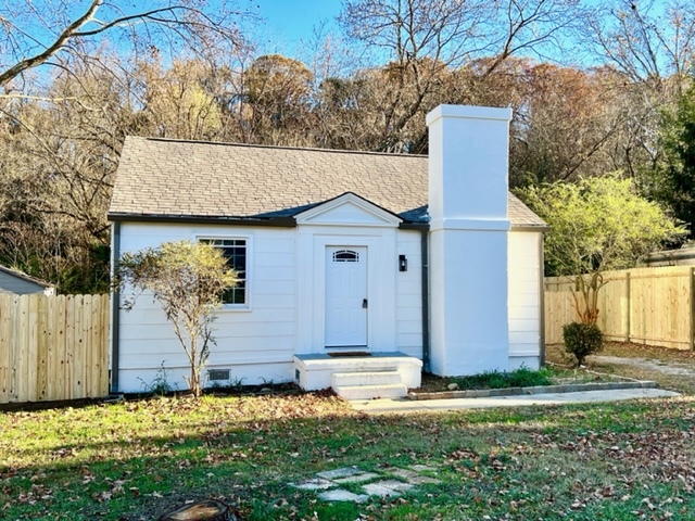 Prior to door paint and shutters - 3908 N Bellemeade Ave