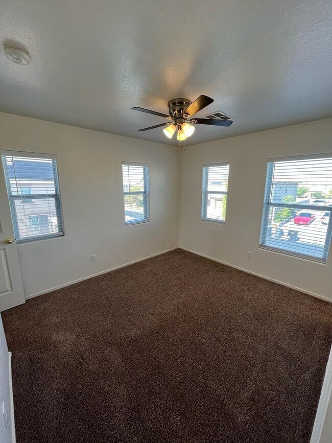 Building Photo - **COMING SOON 10/03/2025**4-Bedroom Home i...