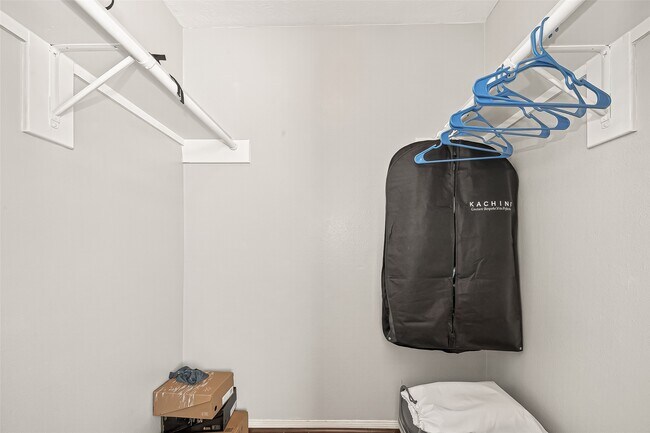 Building Photo - 17522 Coventry Squire Dr