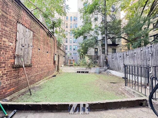 Building Photo - 950 Nostrand Ave