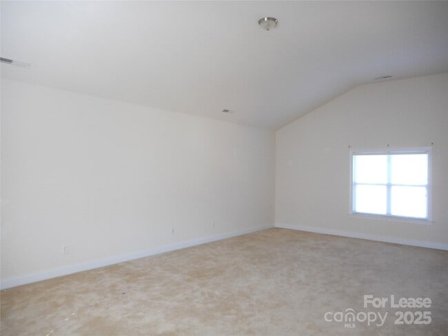 Building Photo - 1525 Saratoga Blvd