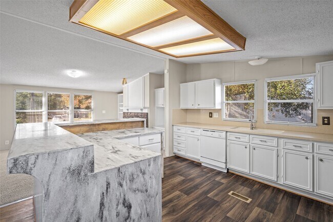 Building Photo - 13074 Aspen Way Ct