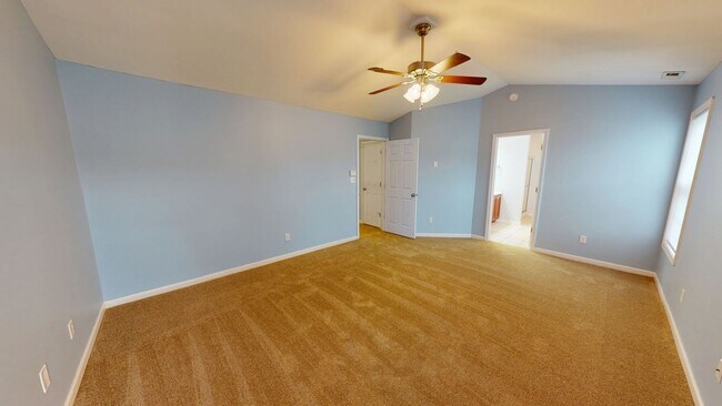 Building Photo - 4 Bedrooms in Established Hope Mills Community of West Hampton!