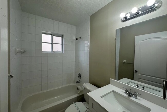 Building Photo - 8303 NW 194th Terrace