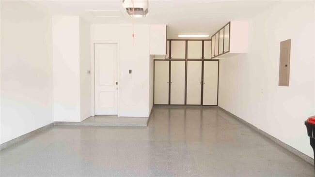 Building Photo - 6411 Tarrion Bay Ln