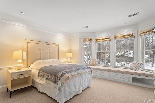 Building Photo - 1 Augusta Ct