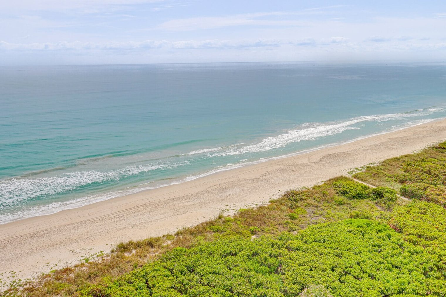 Building Photo - 4250 N Hwy A1A