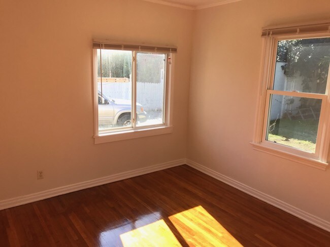 Bedroom - 1941 Butler Ave