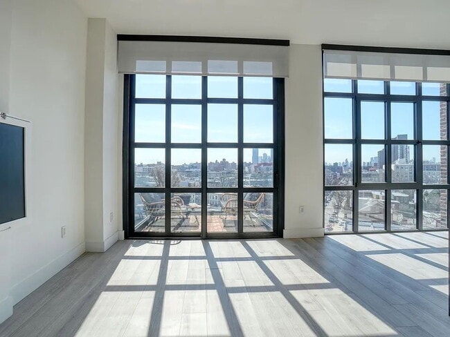 Building Photo - "Cozy 1-Bedroom Retreat in the Heart of Astoria – Your Perfect Urban Sanctuary!"