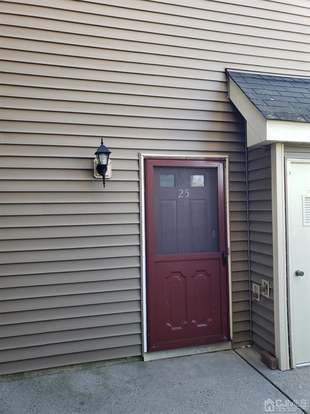 Building Photo - 25 Lear Ct