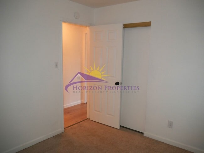 Building Photo - Beautiful 3 Bed 2 Bath 1,543 Sq. Ft. home ...