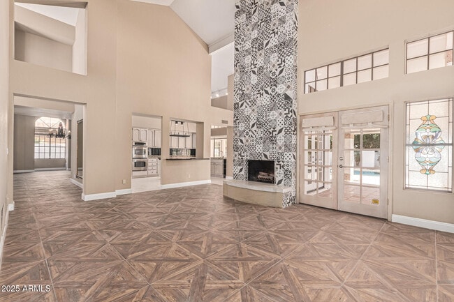 Building Photo - 9665 E Cochise Dr