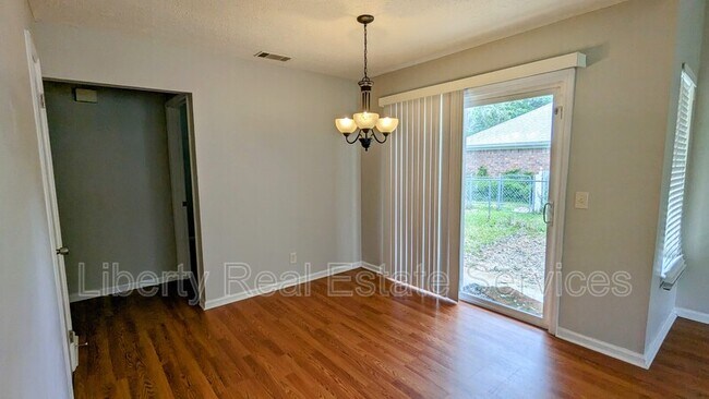 Building Photo - 815 Osprey Dr