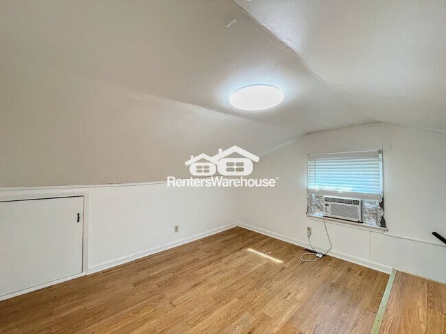 Building Photo - 2909 Duke of York Dr