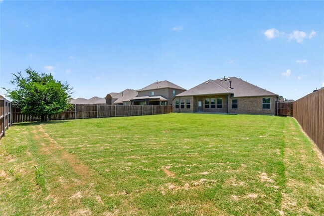 Building Photo - 2819 Diamondback Dr
