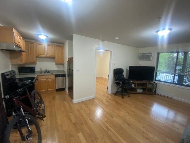 Building Photo - 10 Arizona Ter