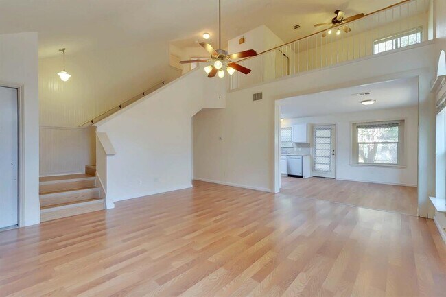 Primary Photo - 3735 Castle Rock Dr