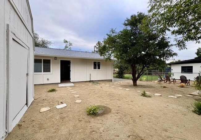 Primary Photo - Beautiful 2-bedroom 1 bathroom in Roseville!