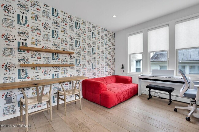 Building Photo - 213 9th Ave