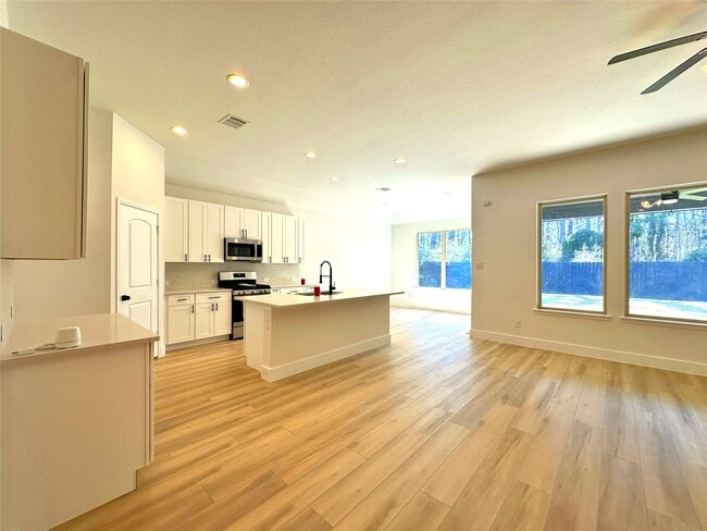 Building Photo - 14380 Zion Gate Crossing