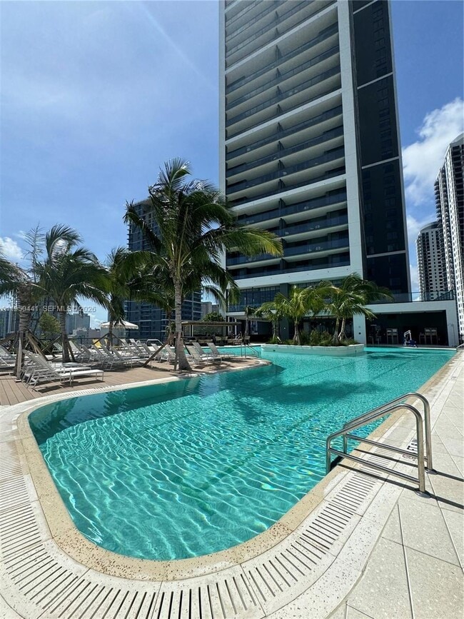 Building Photo - 159 NE 6th St