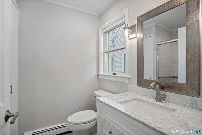 Building Photo - 1016 Fairfield Beach Rd