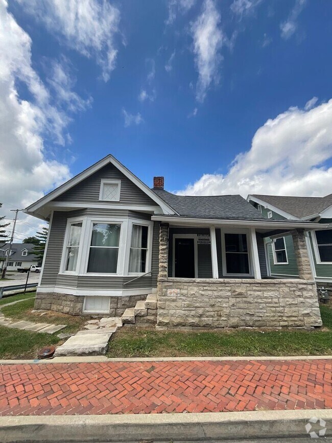 Building Photo - 317 N Dunn St