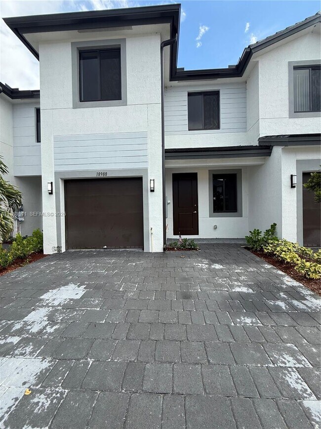 Building Photo - 18988 SW 344th Terrace