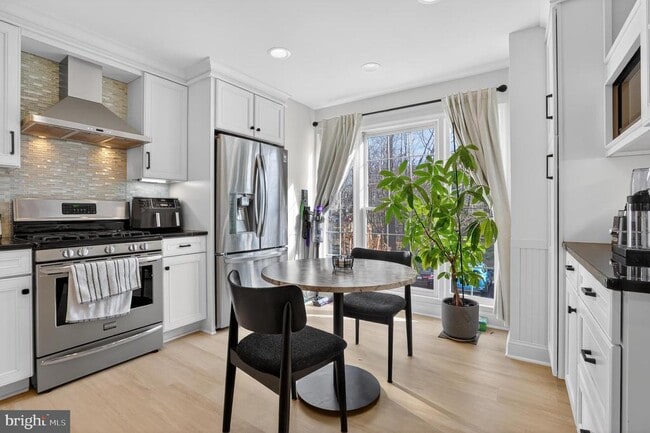 Building Photo - 11433 Heritage Oak Ct