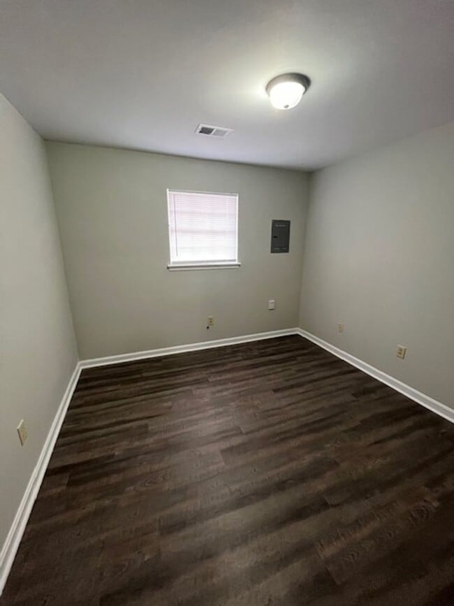 Building Photo - 3688 Crosby Dr