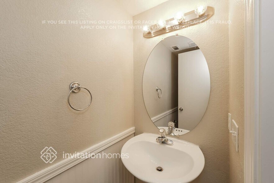 Building Photo - 4928 Stonegate Way