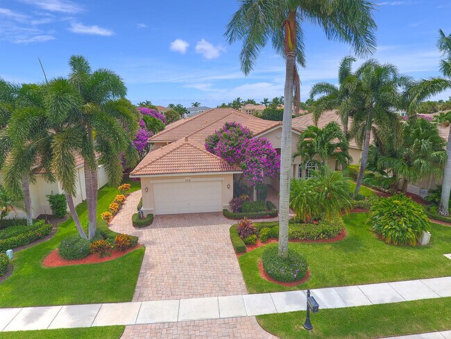 Building Photo - 528 Les Jardin Dr