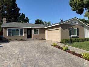 Building Photo - Remodeled Willow Glen Home