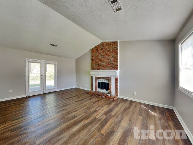 Building Photo - 868 Ashwood Crossing